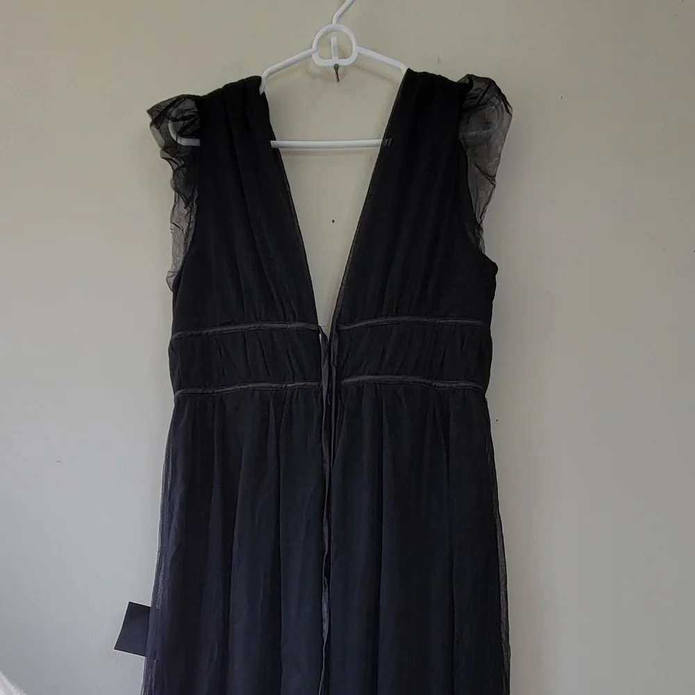 Lulu's Black Tulle Maxi Dress with Deep V & Open Back - Picture 6 of 7